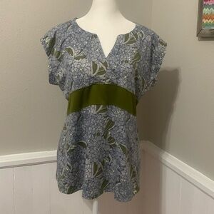 North Face top. XL. Great condition